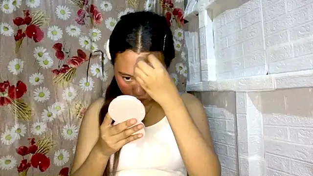 Abegail2221 online show from July 28, 1:10 pm