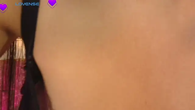 KENNIA SWEETIEE online show from July 27, 11:18 am