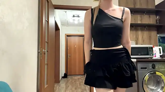 YelledBlink online show from June 28, 1:28 pm