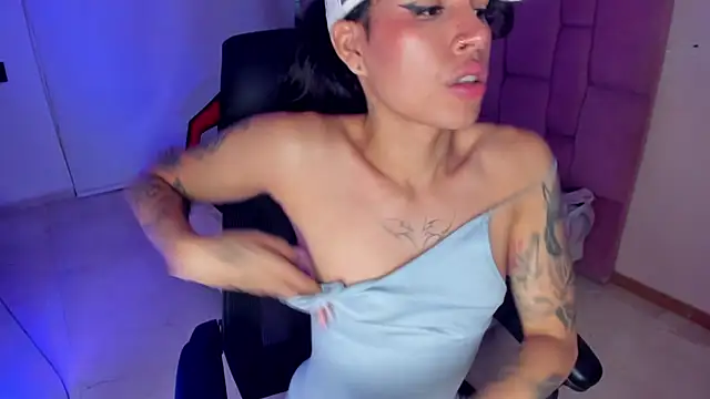 ISABELLAXDOLL online show from July 16, 6:07 am