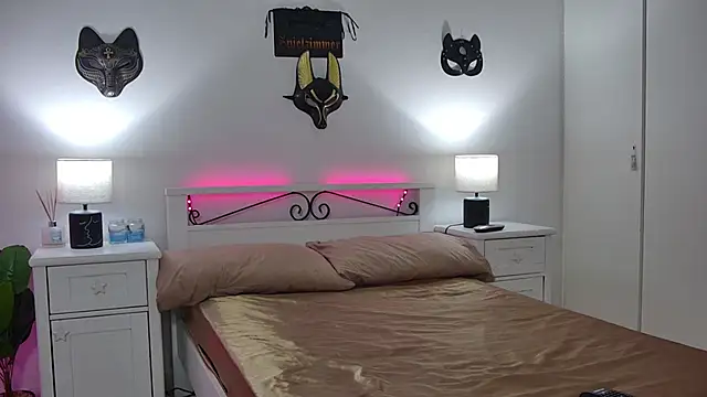 Student Zebra20 online show from July 29, 3:17 am