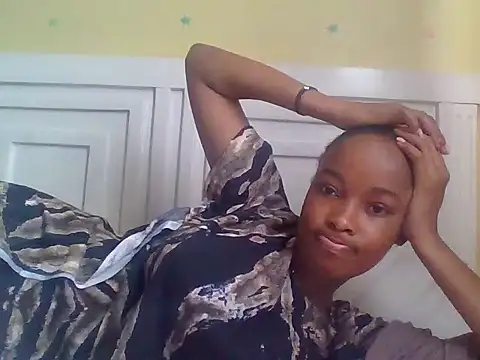 misslucky01 online show from June 11, 2:36 pm