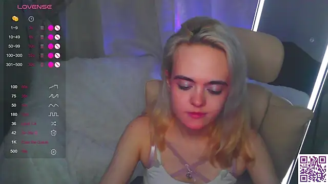 Oxcy Secret online show from July 11, 9:26 pm