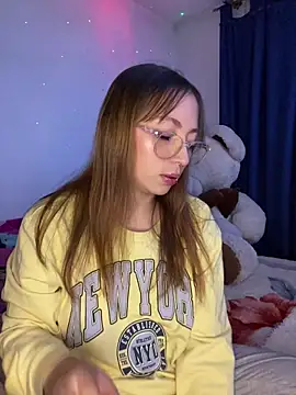 Caamii  online show from August 7, 3:57 am
