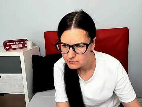 NadiaXlove online show from July 24, 2:37 pm