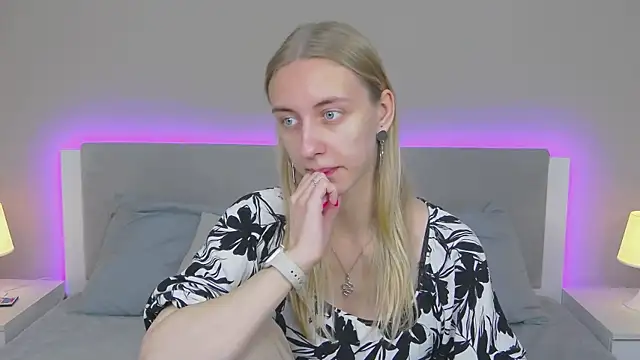 LirienVexx online show from July 17, 4:28 am