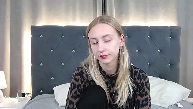 LirienVexx online show from June 19, 9:24 am