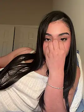 ZarahLorens13 online show from June 8, 2:12 am