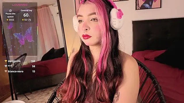 Maia Mancini5 online show from July 28, 8:12 pm