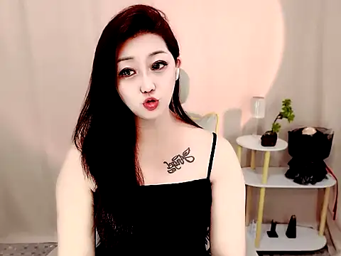 Mimi131499 online show from July 28, 1:10 pm