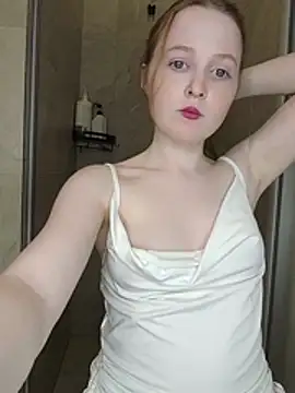 ari-kittyy online show from July 28, 6:42 pm