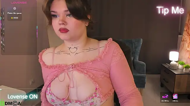 meow weow online show from July 20, 12:18 pm
