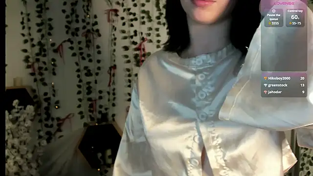 Velvet  Kiss online show from June 22, 3:25 am