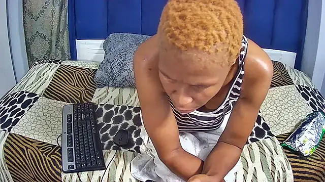 SluttyTall online show from July 26, 8:22 am