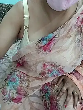 Sexy-joya online show from August 4, 7:03 am