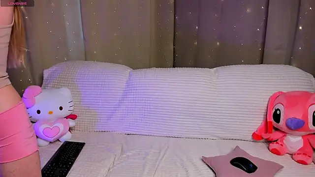 UnaBunny online show from July 28, 12:59 pm