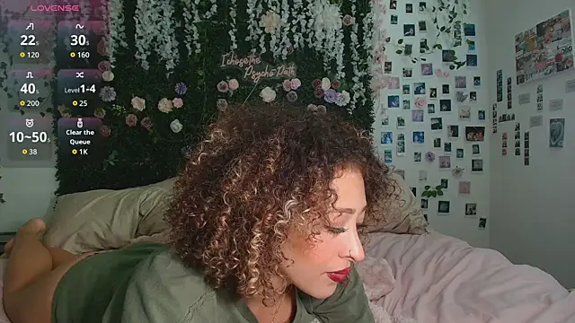 LyraCovee online show from July 27, 12:29 am