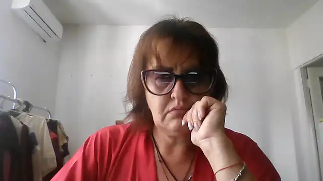 ErikaXShine online show from August 3, 11:38 am