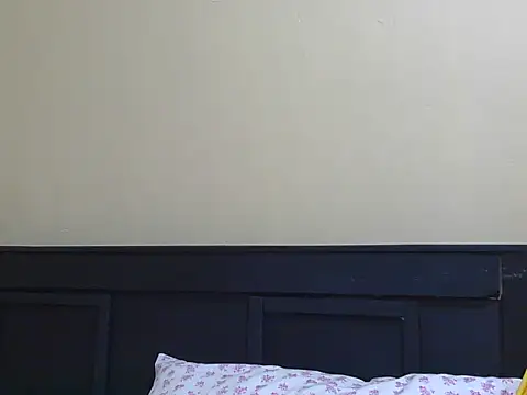 kinkydolll online show from July 9, 5:04 pm