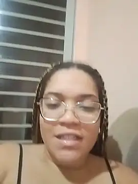 Esquetadinhas online show from June 12, 11:46 pm