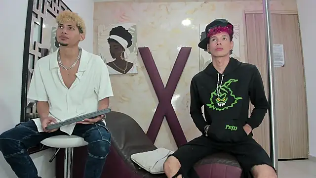Hot skinny guys online show from July 4, 7:54 pm