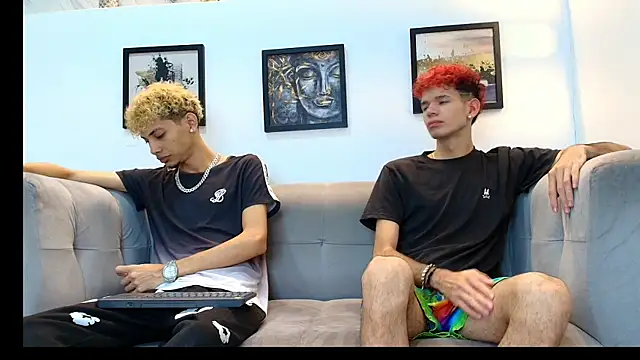 Hot skinny guys online show from June 28, 7:20 pm