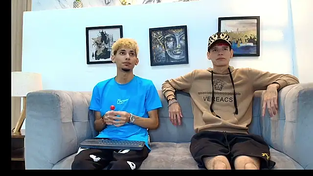 Hot skinny guys online show from June 22, 7:22 pm