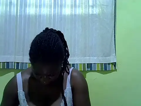 CURVY-CORAZZON online show from July 20, 10:39 am