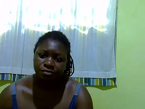 CURVY-CORAZZON online show from July 23, 7:05 am