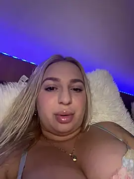 xLexi online show from June 29, 5:23 pm