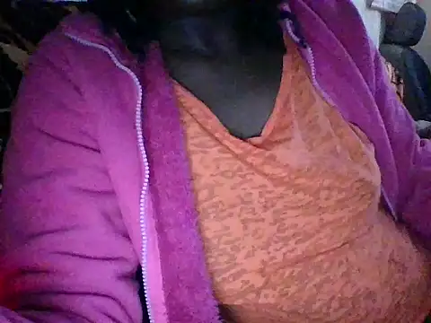 lucyswee online show from July 19, 4:59 am