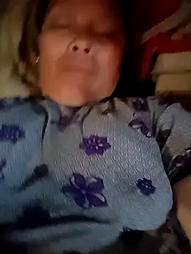 chihuhu1 online show from July 4, 5:58 am