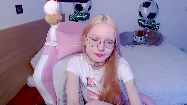 blush online show from July 16, 4:00 pm