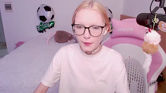 blush online show from July 24, 2:59 pm