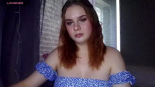 dakota charm  online show from June 29, 12:27 pm