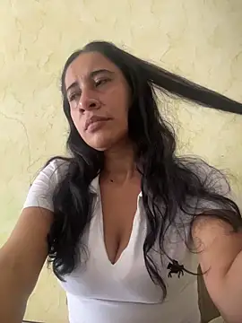 paolaqueenxx online show from June 16, 5:25 pm