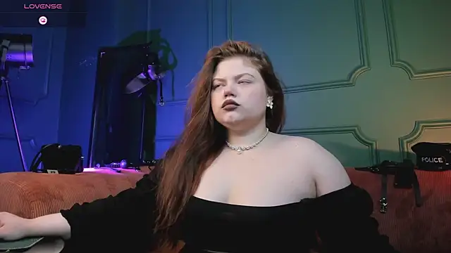 Doublee Trouble online show from July 4, 2:57 pm