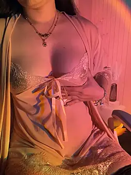 Rose 077 online show from July 19, 5:48 pm