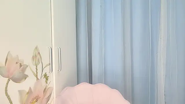 Yesqiko online show from June 27, 4:24 pm