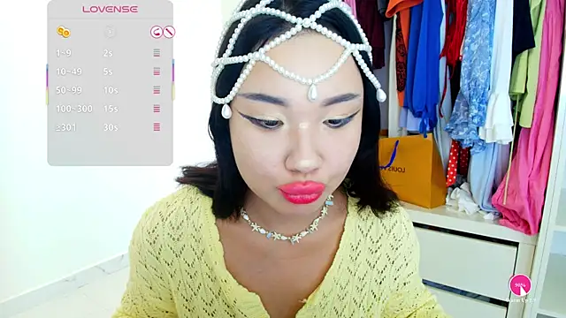 AsianLumi online show from August 1, 3:36 pm