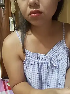 Emma-cutee online show from July 3, 3:01 am