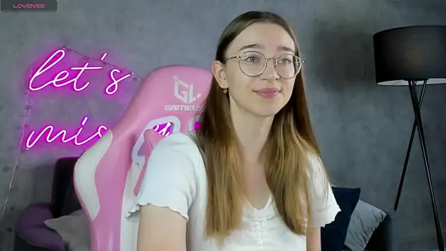 Lucy Green online show from July 2, 12:54 am
