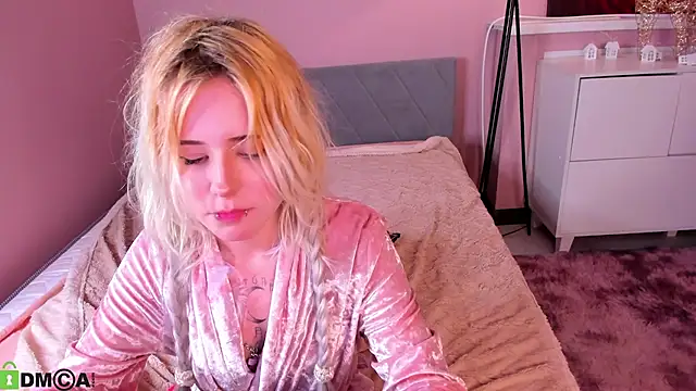 kikipeach online show from June 24, 2:49 pm