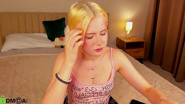 kikipeach online show from August 2, 12:19 pm