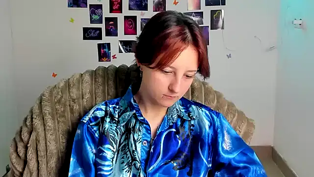 Dilara Kiss  online show from August 6, 5:25 am