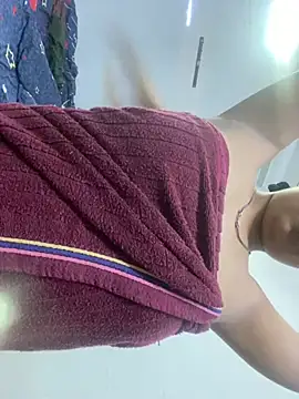Hotty Nancyy online show from June 27, 7:09 am