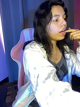 DashaRose online show from July 23, 6:05 pm