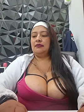 Catalinaa  dss online show from July 28, 3:21 pm