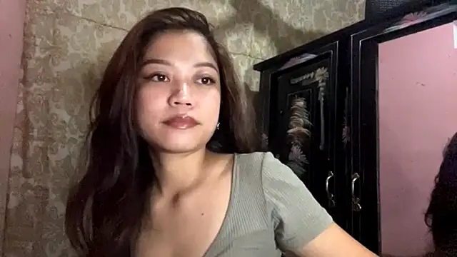 MicheleSigmond online show from June 26, 1:45 pm