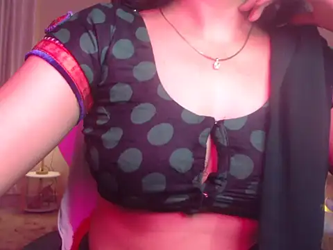 Velvet Queen1 online show from July 19, 2:30 pm